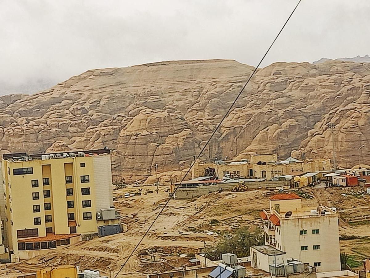 Jordanian Baity Apartment Wadi Musa Exteriör bild