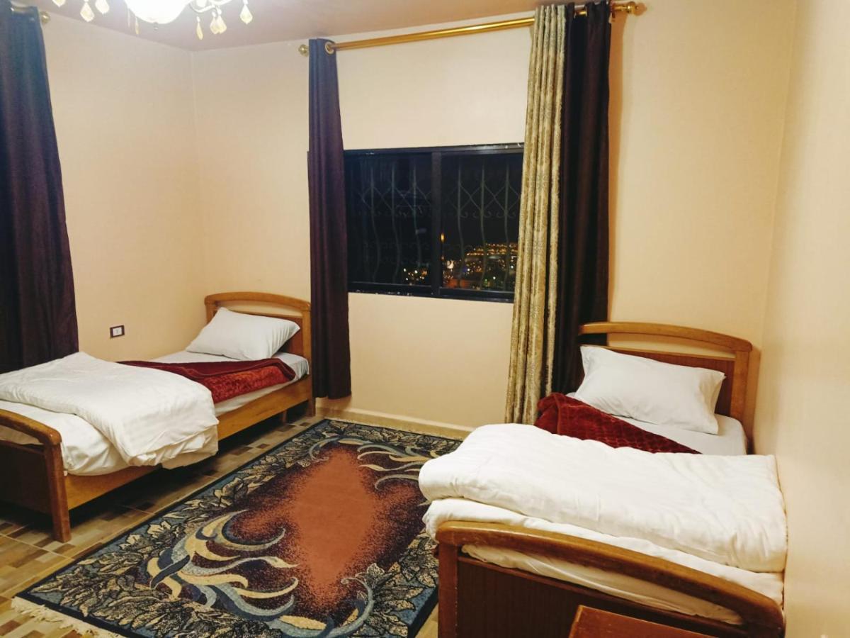 Jordanian Baity Apartment Wadi Musa Exteriör bild