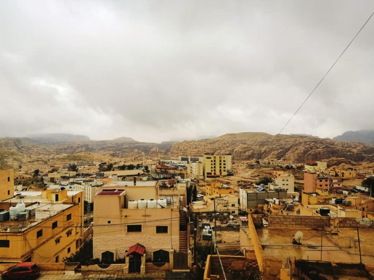 Jordanian Baity Apartment Wadi Musa Exteriör bild