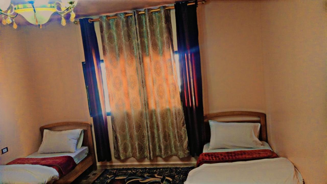 Jordanian Baity Apartment Wadi Musa Exteriör bild